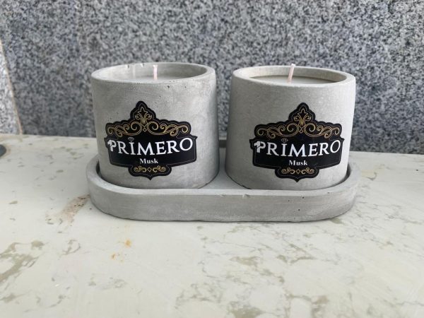 ⁦סט נרות ריחניים מבטון עם מגש מעוצב⁩ – תמונה ⁦2⁩